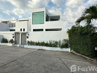 For sale 3 ベッドルーム villa in Bang Lamung, Chonburi