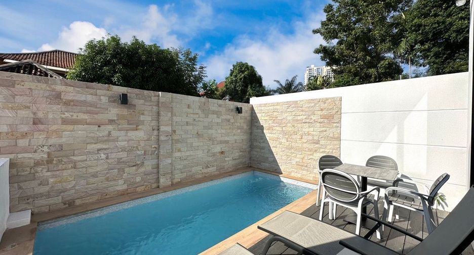 For sale 3 bedrooms villa in Bang Lamung, Chonburi