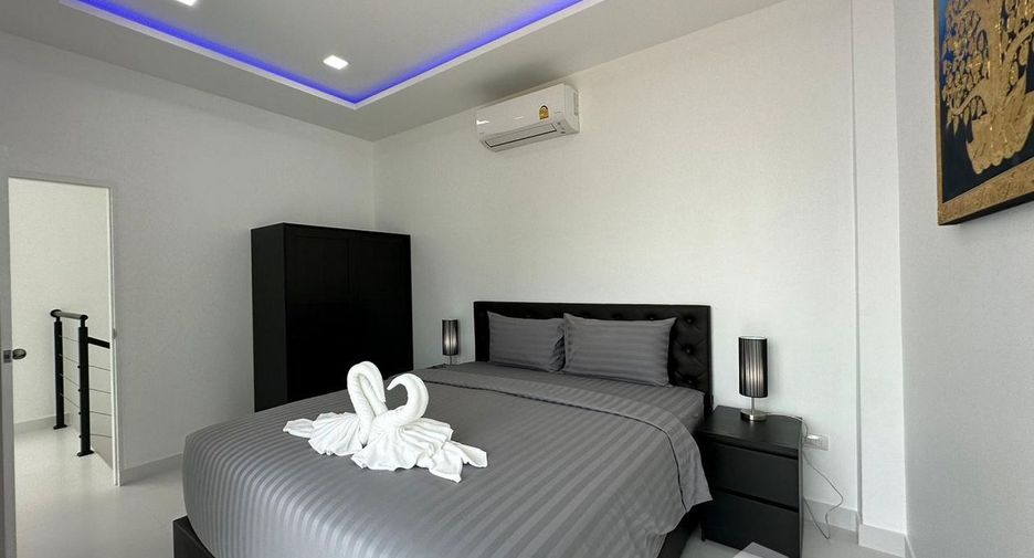 For sale 3 bedrooms villa in Bang Lamung, Chonburi