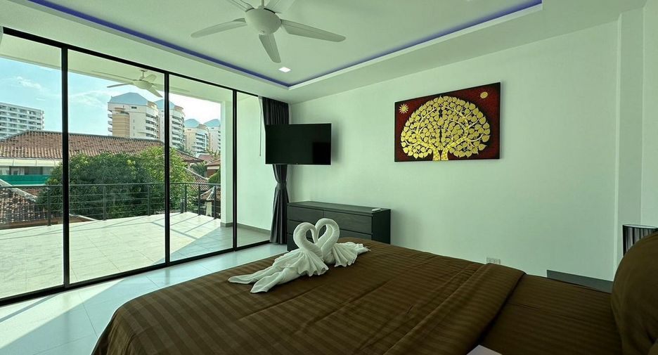 For sale 3 bedrooms villa in Bang Lamung, Chonburi