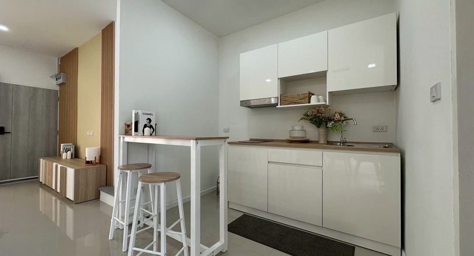 For sale 4 bedrooms townhouse in Bang Lamung, Chonburi