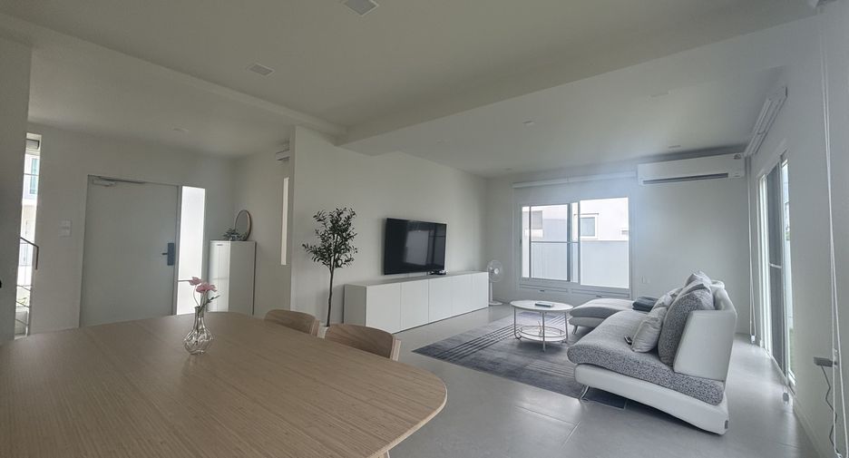 Casa en alquiler de 3 habitaciones en Sam Phran, Nakhon Pathom