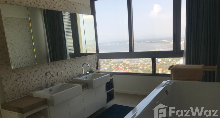 For rent 4 bedrooms condo in Bang Lamung, Chonburi