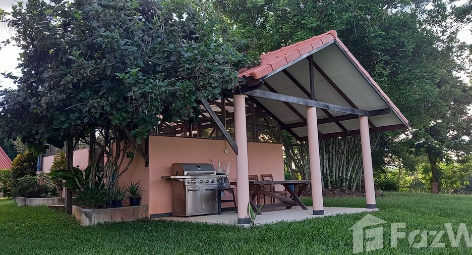 For sale 5 bedrooms house in Thoeng, Chiang Rai