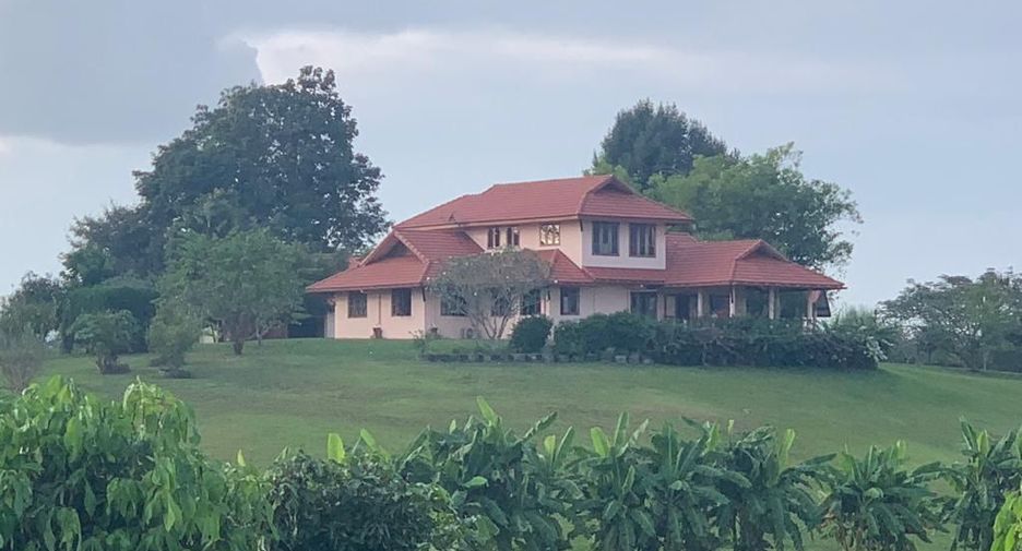 For sale 5 bedrooms house in Thoeng, Chiang Rai