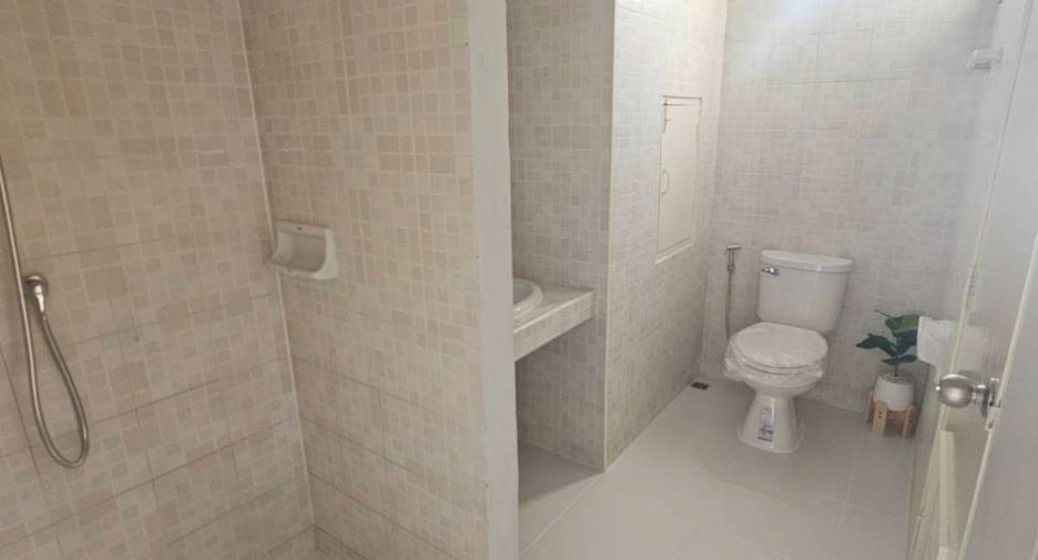 For sale and for rent 8 bedrooms retail Space in Mueang Phuket, Phuket