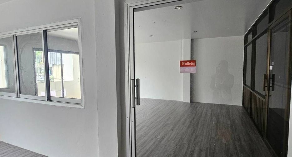 For sale and for rent 8 bedrooms retail Space in Mueang Phuket, Phuket