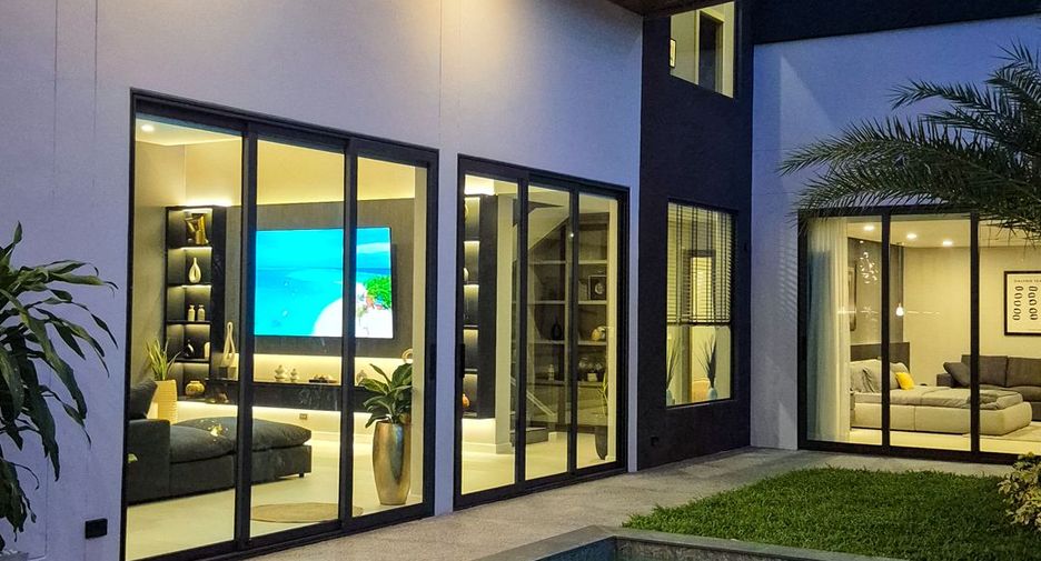 Villa en venta de 6 habitaciones en Bang Lamung, Chonburi