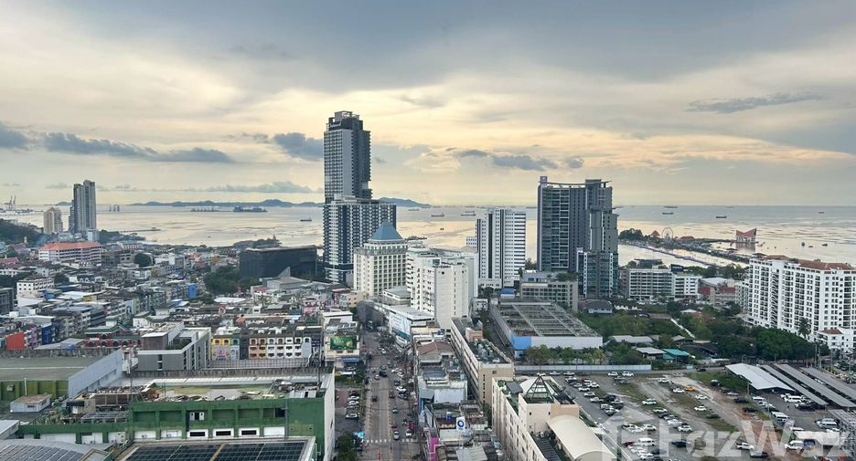 For rent 2 bedrooms condo in Si Racha, Chonburi
