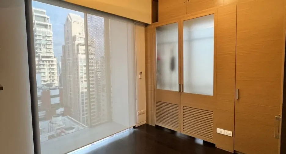 For sale 2 bedrooms condo in Pathum Wan, Bangkok