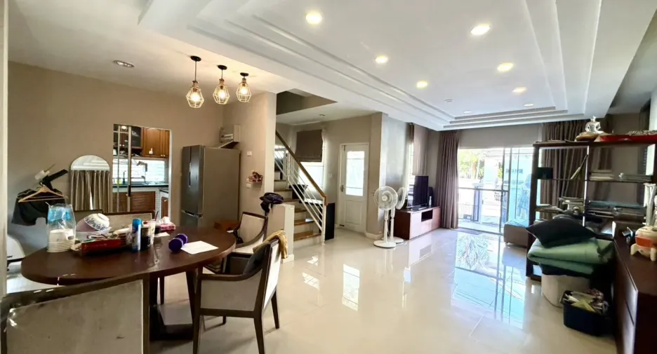 À vendre 3 chambres maison à Pak Kret, Nonthaburi