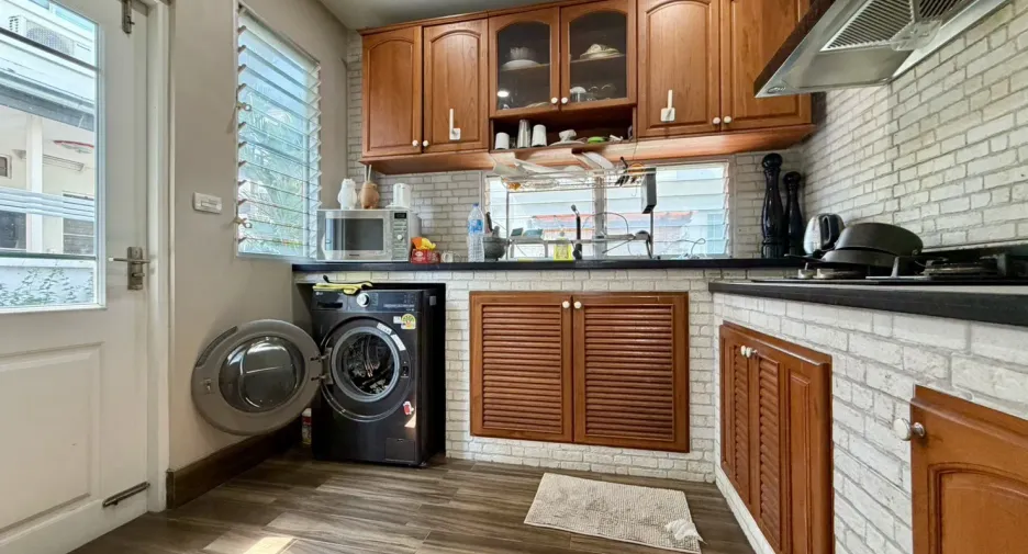 À vendre 3 chambres maison à Pak Kret, Nonthaburi