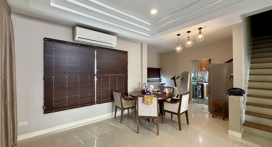 À vendre 3 chambres maison à Pak Kret, Nonthaburi