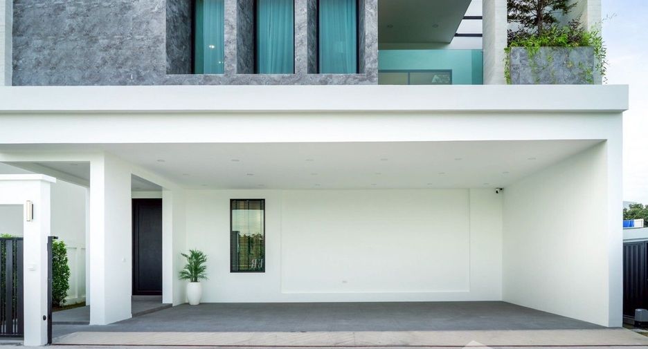 À louer 4 chambres villa à Huay Yai, Pattaya