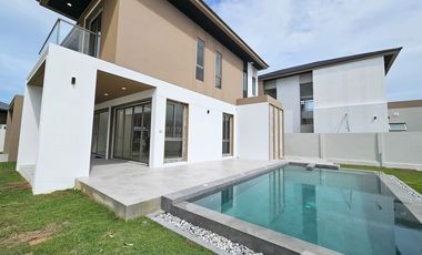 For sale 4 bedrooms house in Bang Lamung, Chonburi