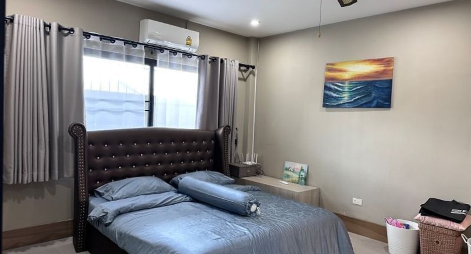 Villa en venta de 4 habitaciones en Bang Lamung, Chonburi