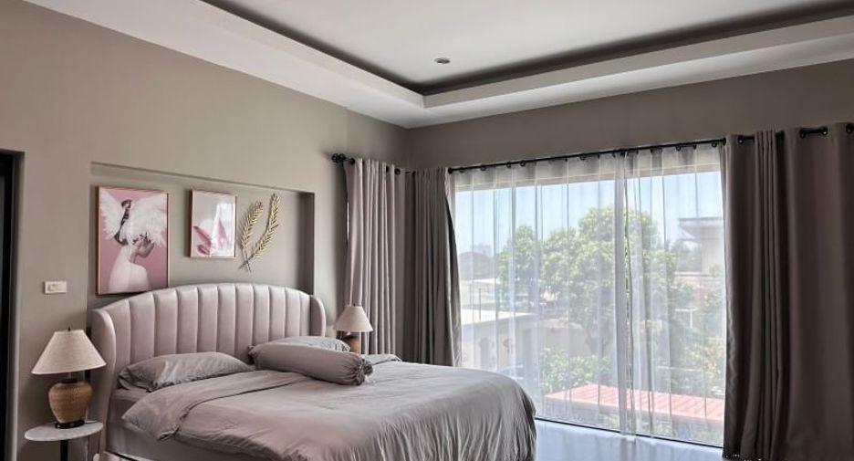 Villa en venta de 4 habitaciones en Bang Lamung, Chonburi
