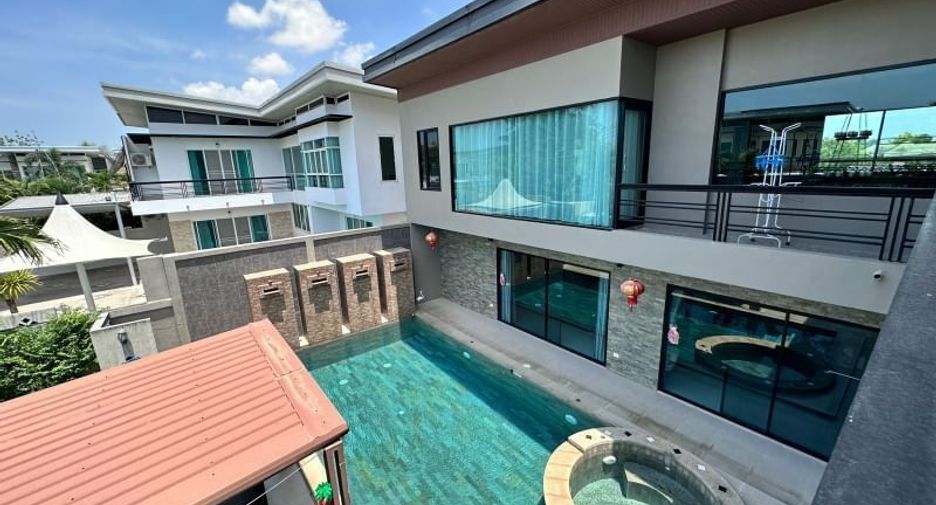 Villa en venta de 4 habitaciones en Bang Lamung, Chonburi