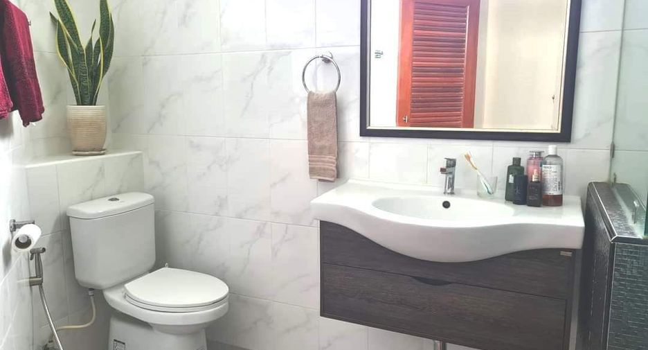 À vendre 4 chambres maison à Mueang Ubon Ratchathani, Ubon Ratchathani