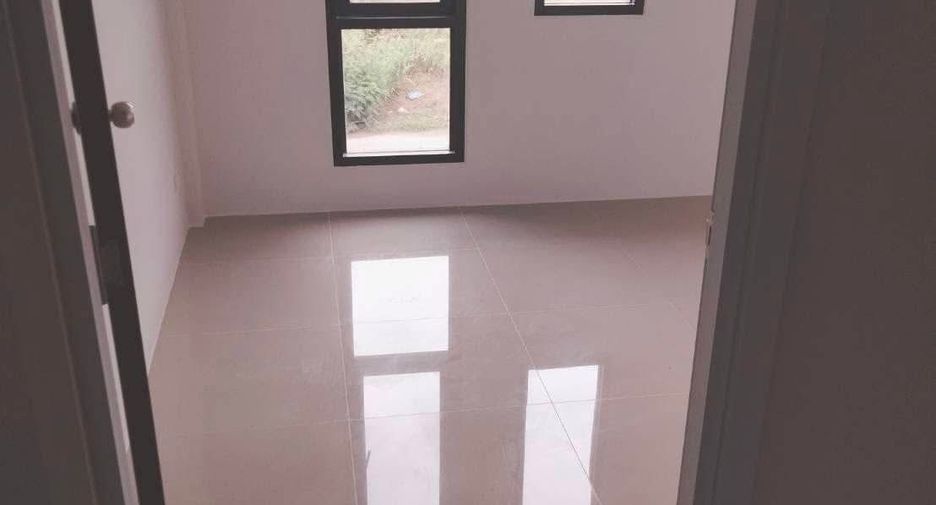 Reihenhaus zum Kauf mit 1 Zimmer in Bang Len, Nakhon Pathom