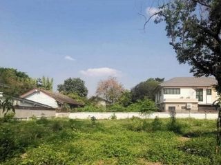 出售 土地 在 Huai Khwang, 曼谷