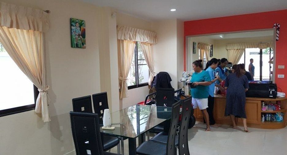 Villa zum Kauf und zur Miete mit 4 Zimmer in Bang Lamung, Chonburi