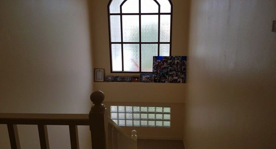 Villa zum Kauf und zur Miete mit 4 Zimmer in Bang Lamung, Chonburi