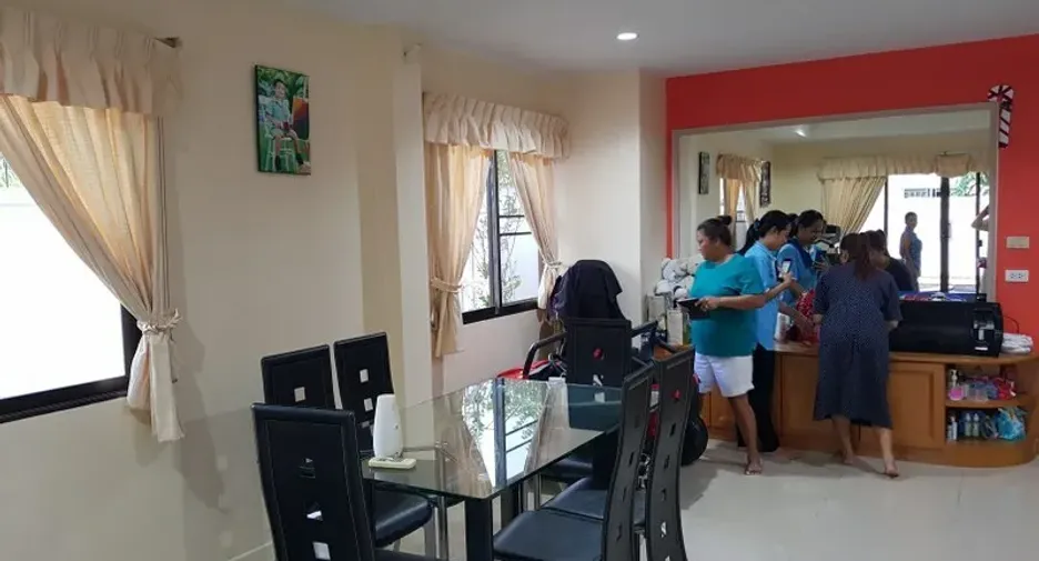 For sale and for rent 4 bedrooms villa in Bang Lamung, Chonburi