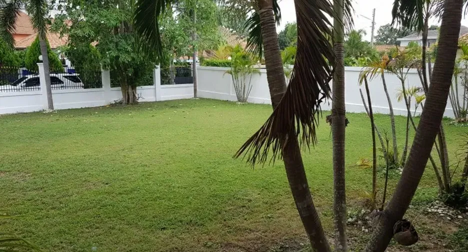 For sale and for rent 4 bedrooms villa in Bang Lamung, Chonburi