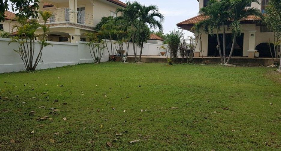 Villa zum Kauf und zur Miete mit 4 Zimmer in Bang Lamung, Chonburi