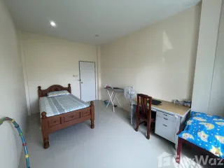 À vendre 4 chambres maison de ville à Mueang Krabi, Krabi