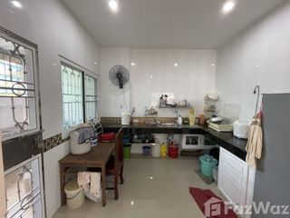 À vendre 4 chambres maison de ville à Mueang Krabi, Krabi