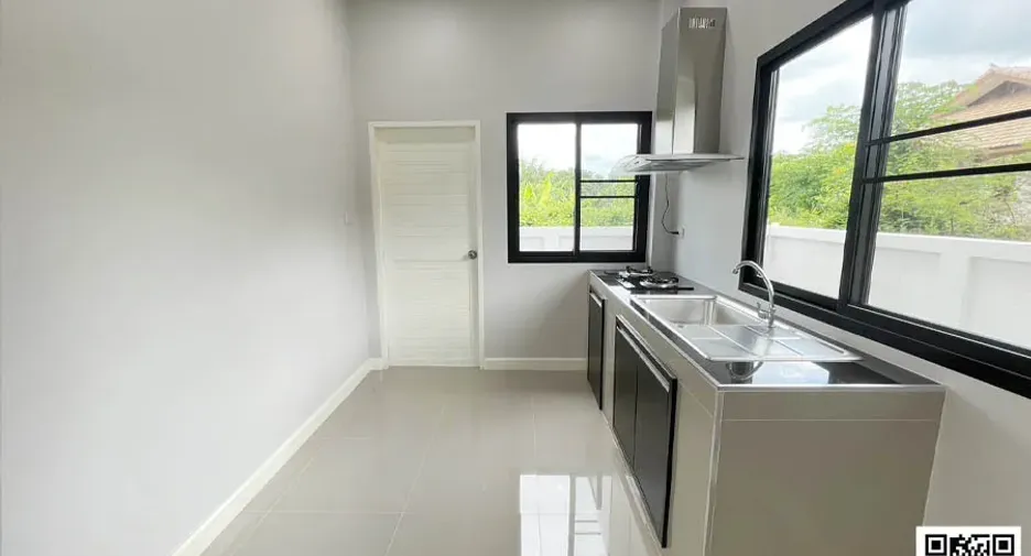 For sale 3 bedrooms house in Mueang Uttaradit, Uttaradit