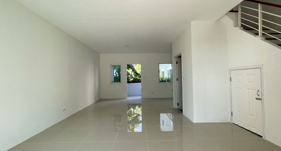 For sale 3 bedrooms townhouse in Mueang Samut Prakan, Samut Prakan