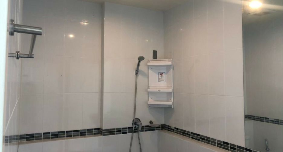 For sale 3 bedrooms townhouse in Lat Krabang, Bangkok