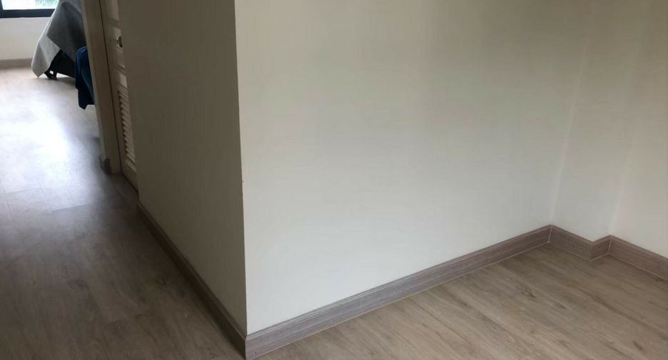 For sale 3 bedrooms townhouse in Lat Krabang, Bangkok