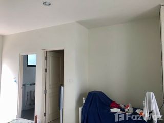 For sale 3 ベッドルーム townhouse in Lat Krabang, Bangkok
