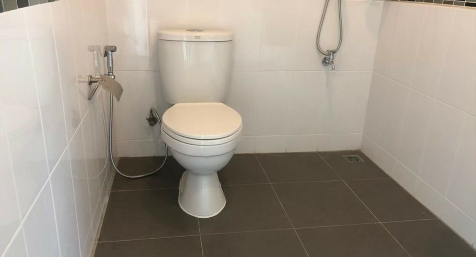 For sale 3 bedrooms townhouse in Lat Krabang, Bangkok