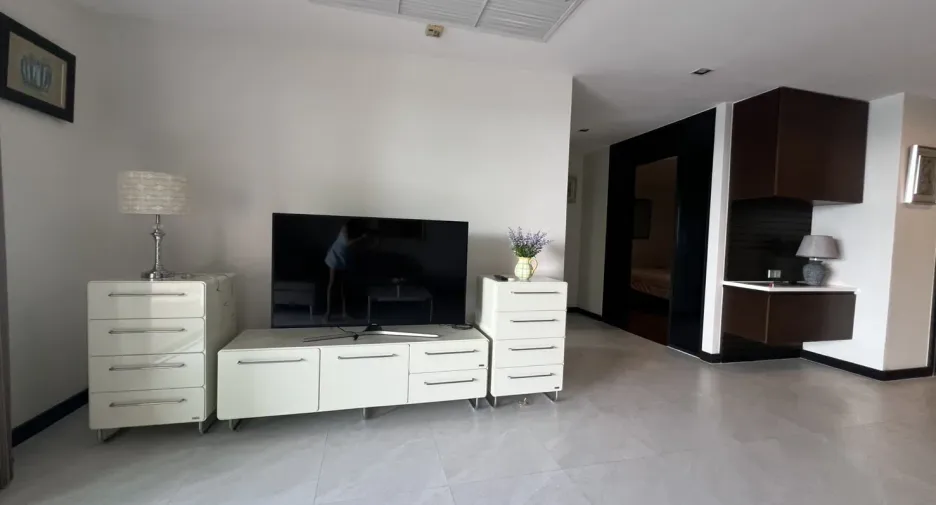 For rent 2 bedrooms condo in Bang Lamung, Chonburi