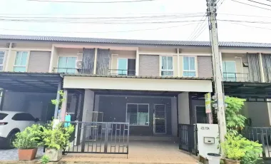 For sale 2 bedrooms townhouse in Mueang Pathum Thani, Pathum Thani