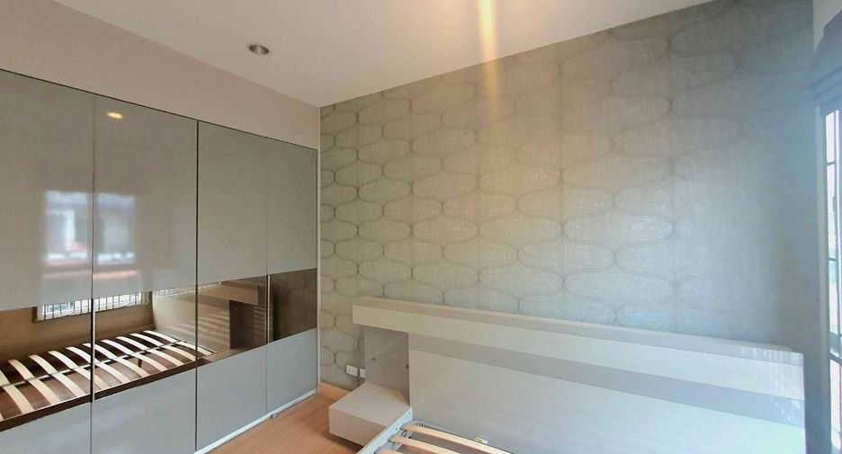 Casa adosada en venta de 2 habitaciones en Mueang Pathum Thani, Pathum Thani