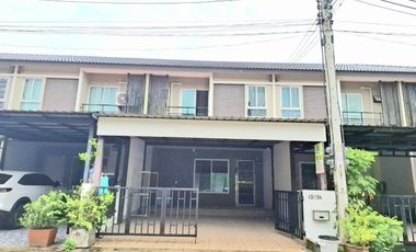 出售 2 卧室 联排别墅 在 Mueang Pathum Thani, Pathum Thani