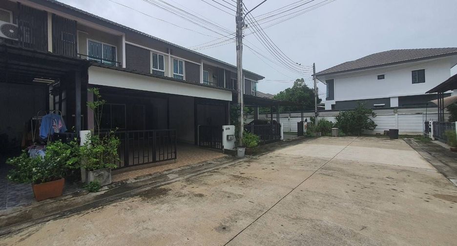出售 2 卧室 联排别墅 在 Mueang Pathum Thani, Pathum Thani