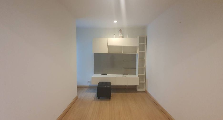 Casa adosada en venta de 2 habitaciones en Mueang Pathum Thani, Pathum Thani