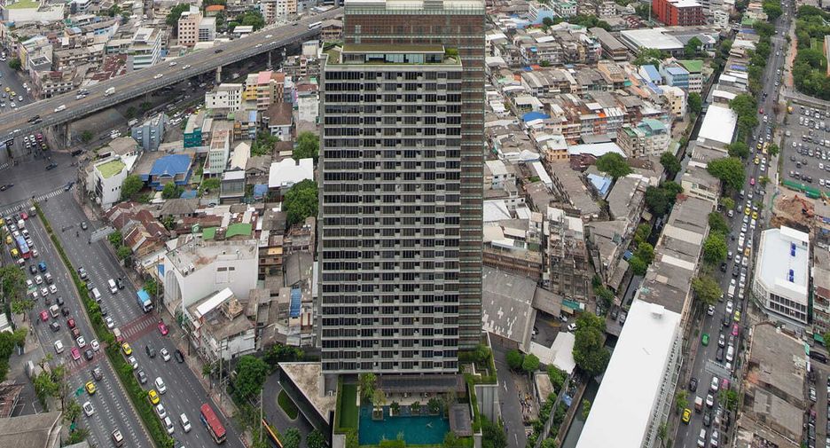 À vendre 2 chambres condo à Bang Rak, Bangkok