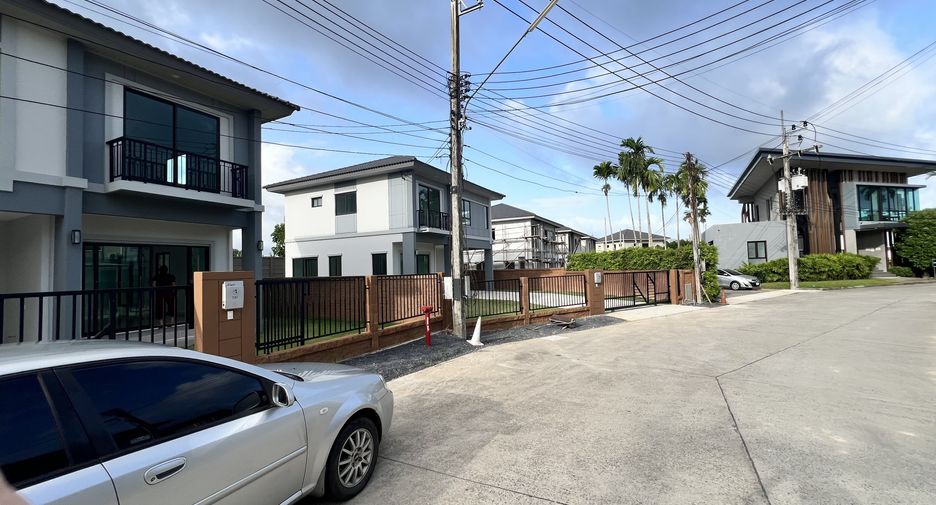 Haus zur Miete mit 4 Zimmer in Thalang, Phuket
