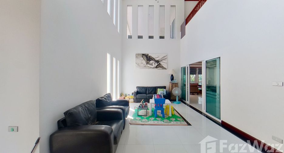 For sale 5 bedrooms villa in Mueang Phuket, Phuket