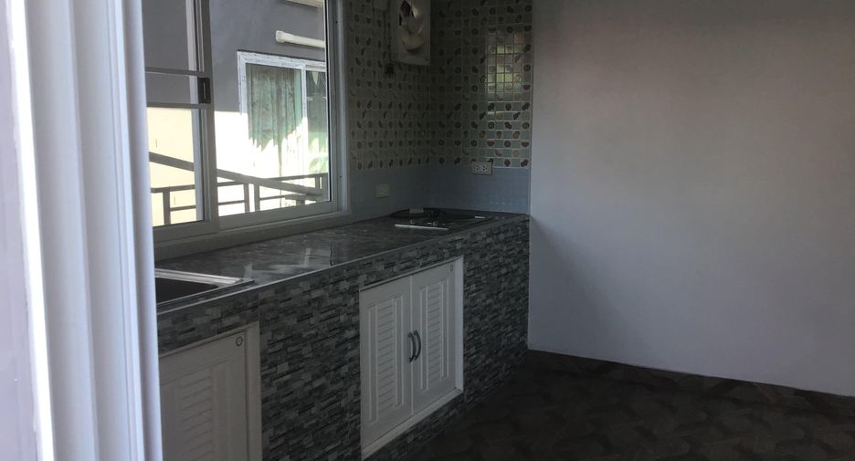 For sale 15 bedrooms townhouse in Bang Lamung, Chonburi