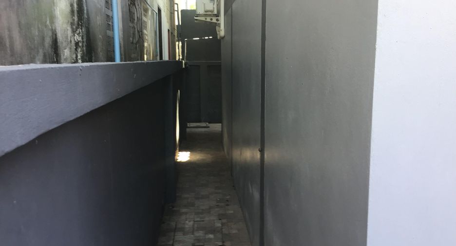 For sale 15 bedrooms townhouse in Bang Lamung, Chonburi