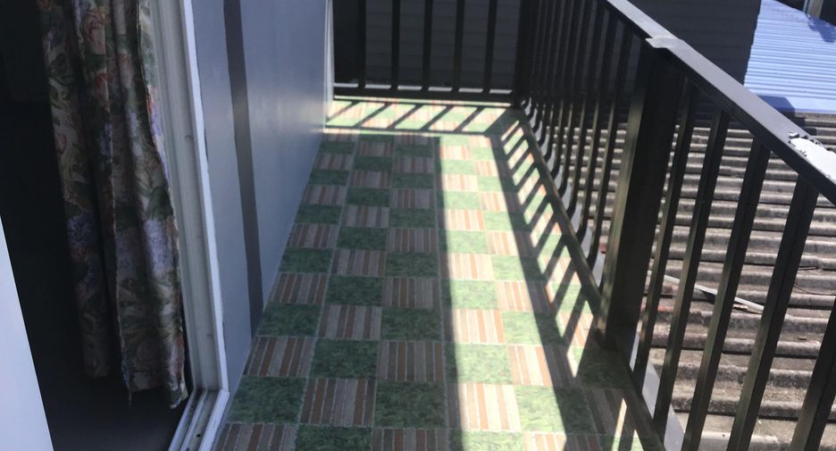 For sale 15 bedrooms townhouse in Bang Lamung, Chonburi